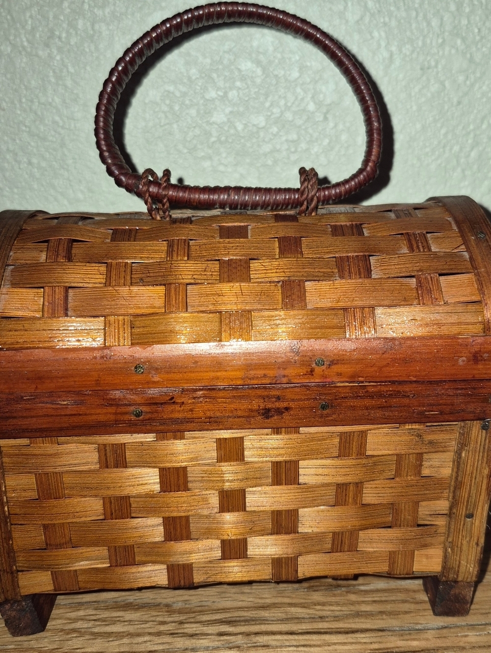 Vintage Small Tabletop Treasure Chest Trinket Jewelry Box Wicker Wood Weave 